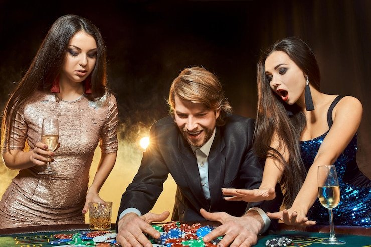 Tampilan studio dealer langsung super toto dengan meja blackjack dan kamera profesional